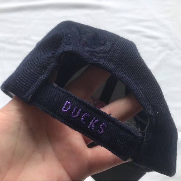 Vintage Mighty Ducks National Hockey League Hat / Disney -Some Minor Wear & Tear - Picture 5 of 6